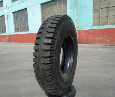 優(yōu)質農用載重卡車輪胎1000-20羊角水曲花紋——高密錦途橡膠批發(fā)詳解